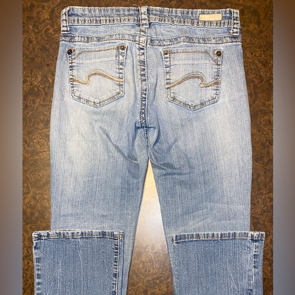 Underground Souls Low Rise Flare Stretch Jeans - size 7 - Picture 6 of 9